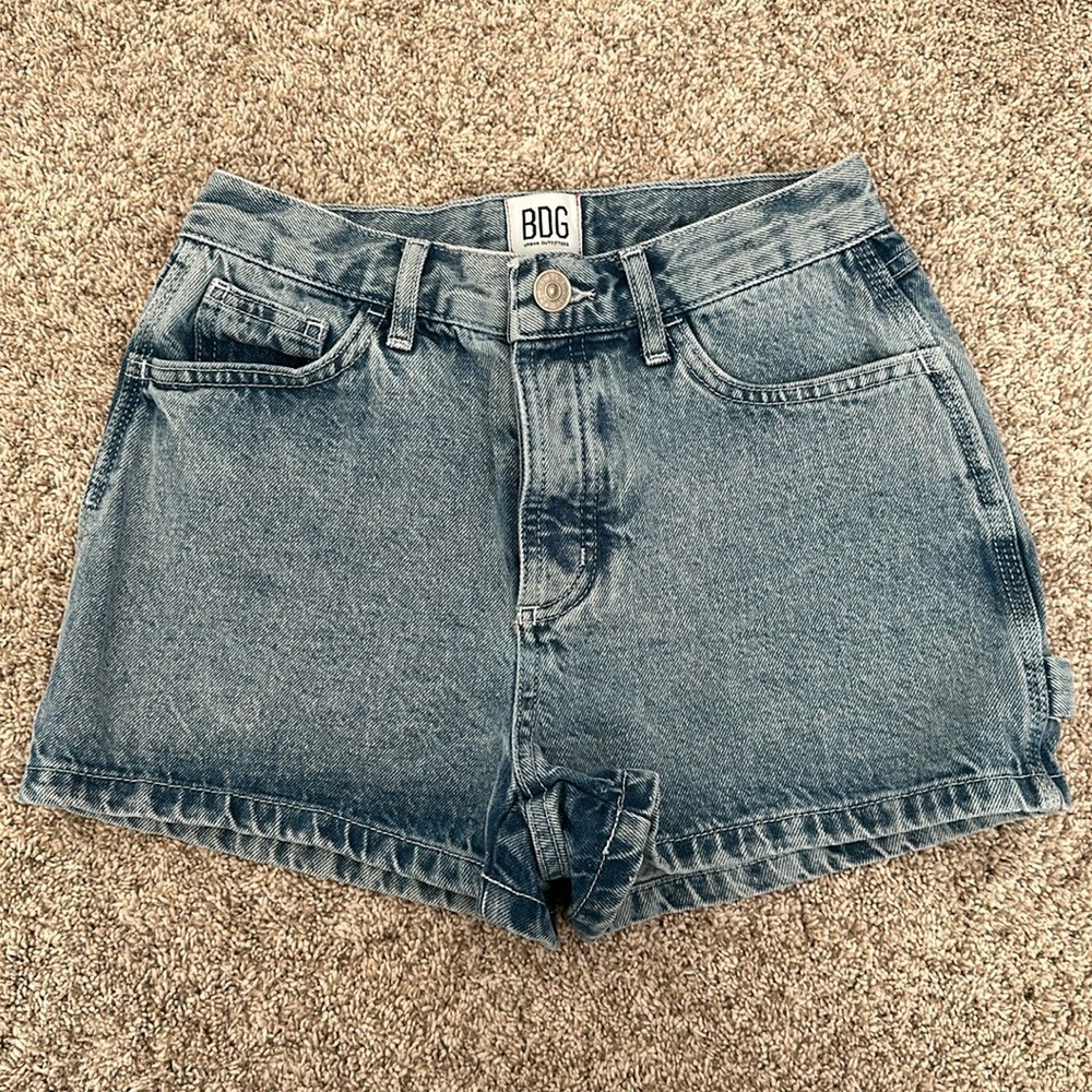 NEW BDG urban outfitters cargo shorts (mid-rise)